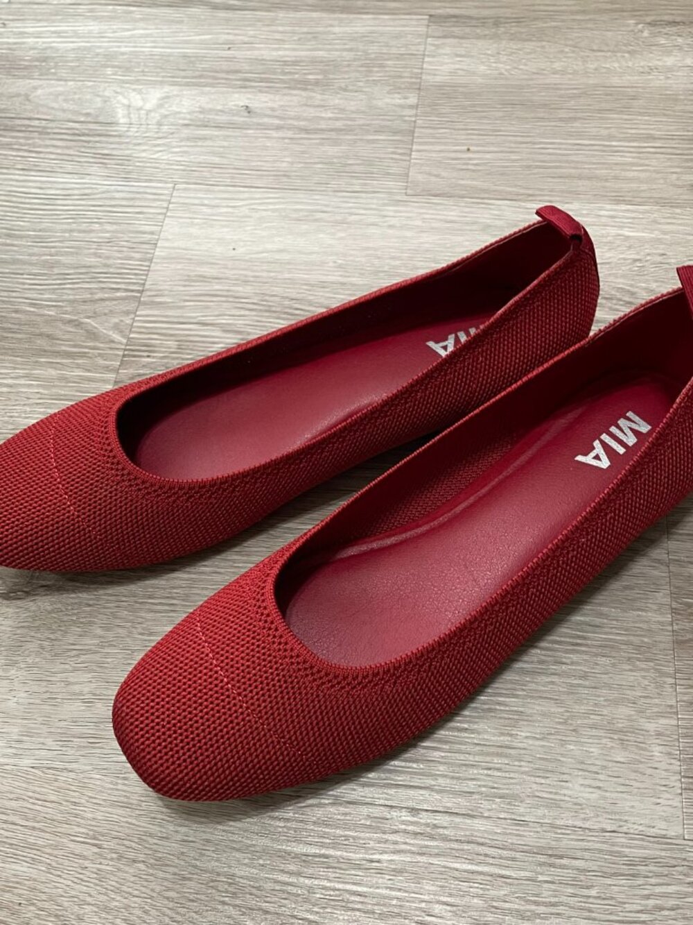 Knit Red Flats - Picture 4 of 11
